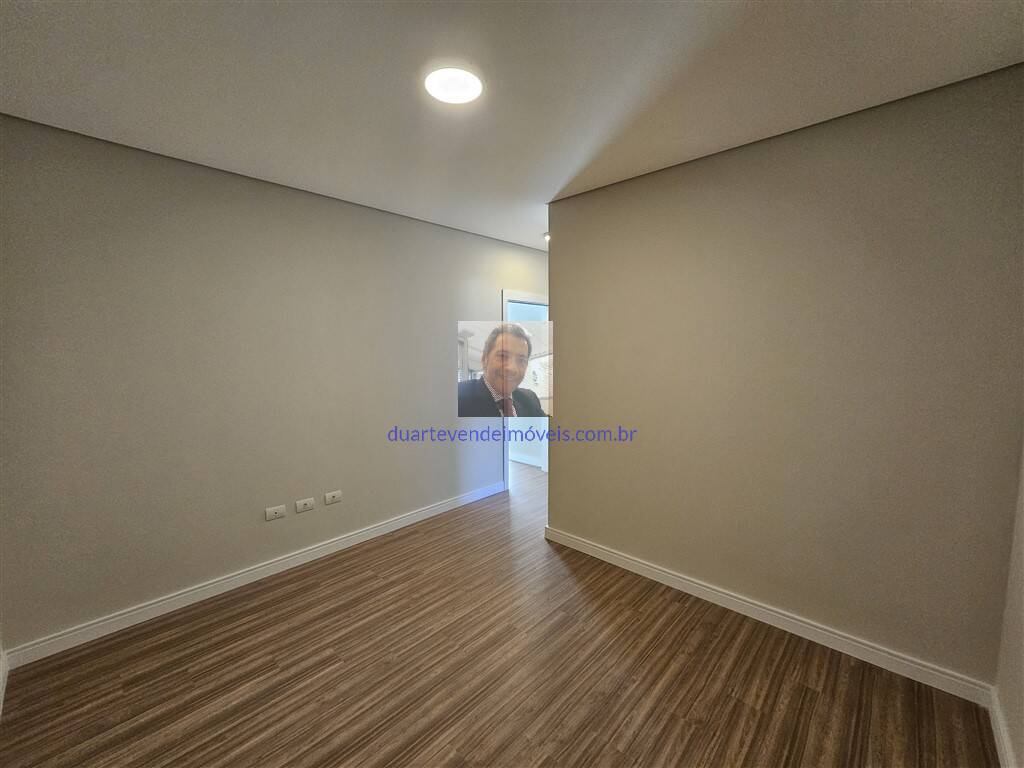 Casa à venda com 3 quartos, 236m² - Foto 13