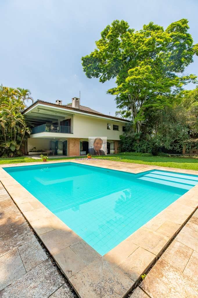 Casa à venda com 6 quartos, 721m² - Foto 1