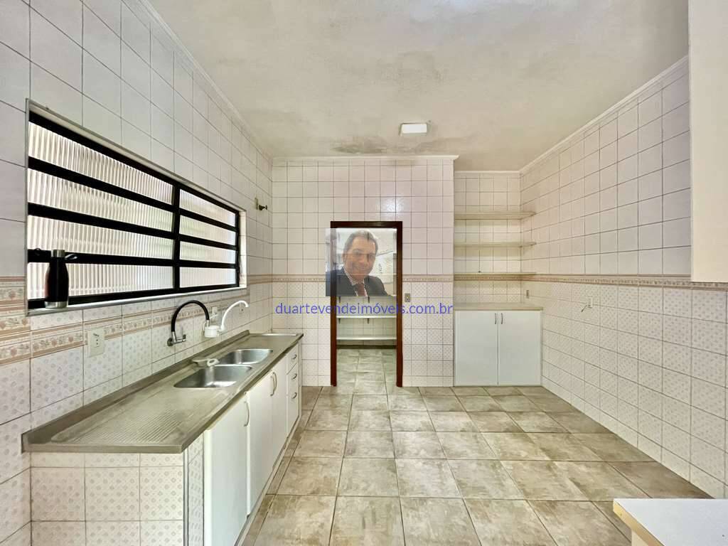 Casa à venda com 5 quartos, 360m² - Foto 22