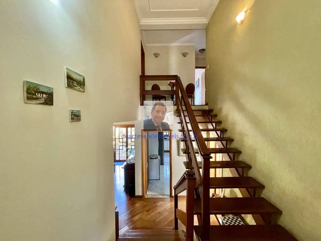 Casa à venda com 4 quartos, 336m² - Foto 25