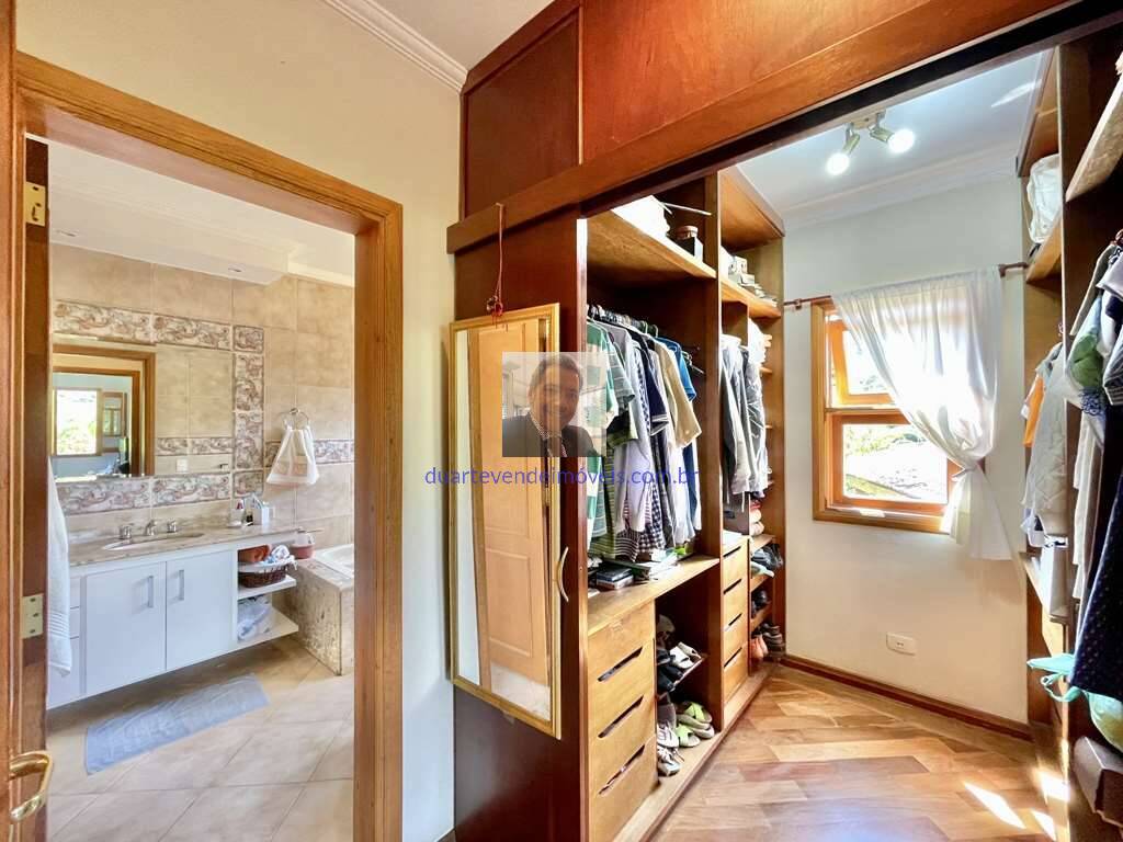 Casa à venda com 4 quartos, 336m² - Foto 30