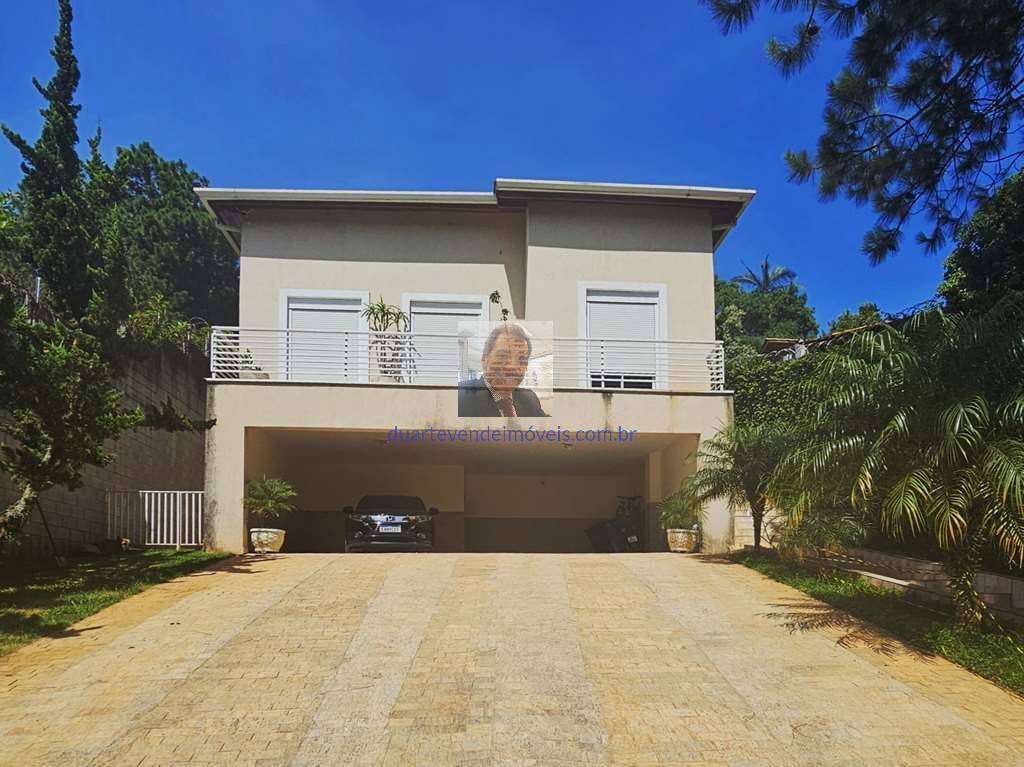 Casa à venda com 3 quartos, 358m² - Foto 1