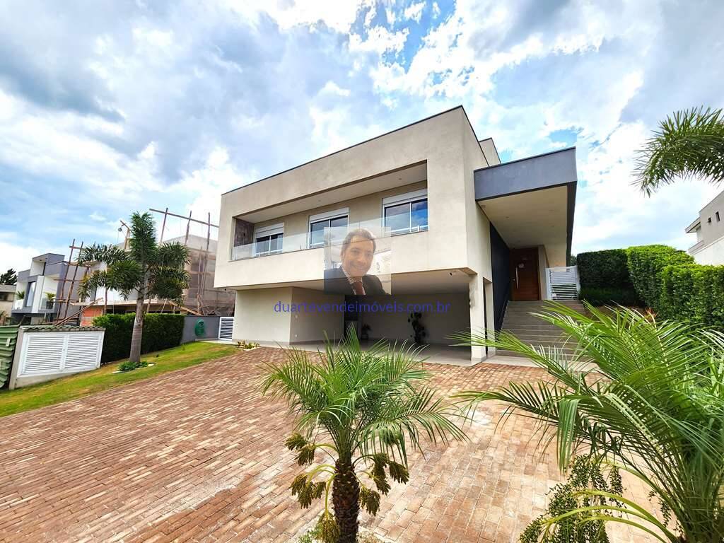 Casa de Condomínio à venda com 3 quartos, 303m² - Foto 1