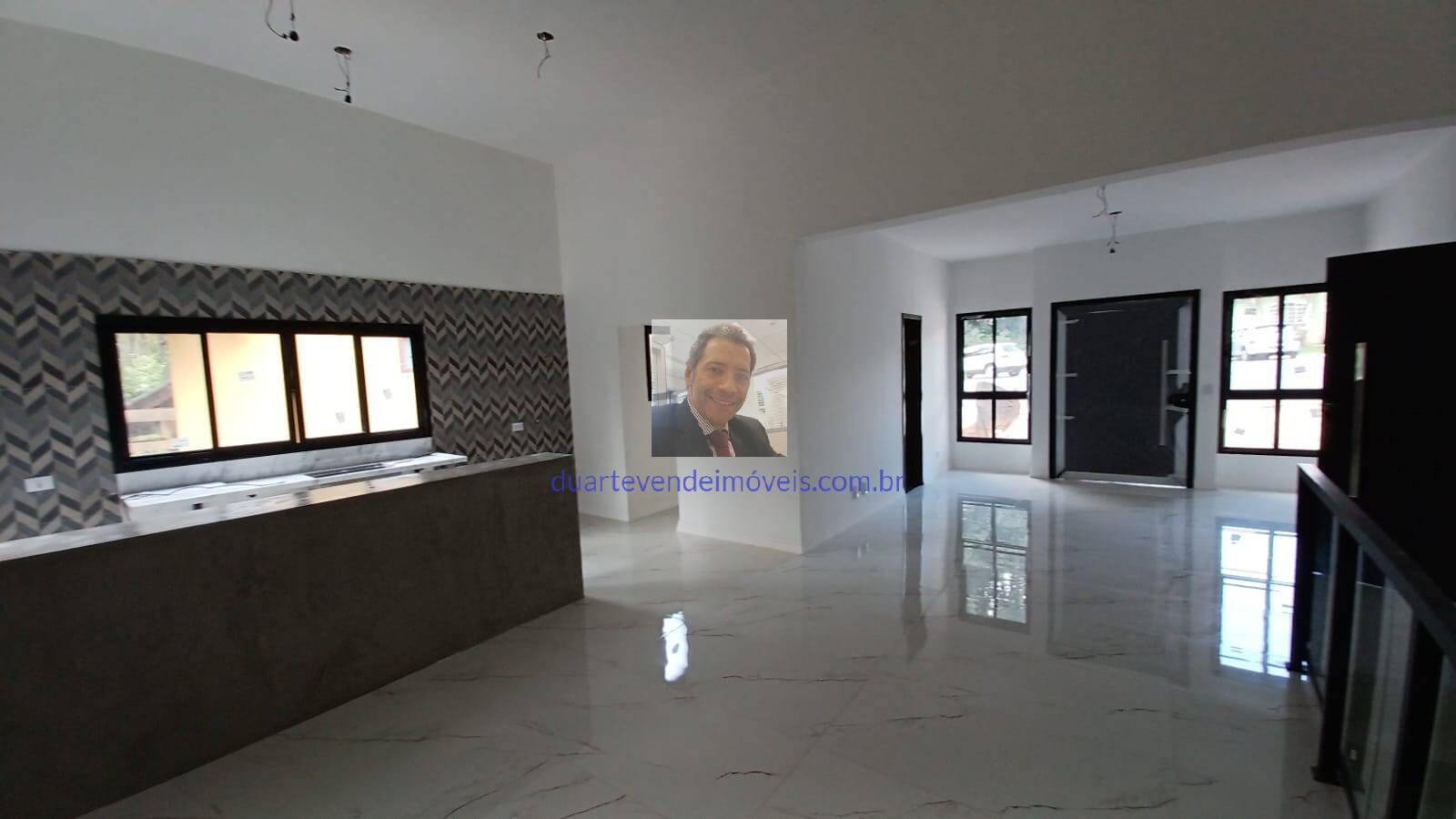 Casa à venda e aluguel com 4 quartos, 240m² - Foto 13