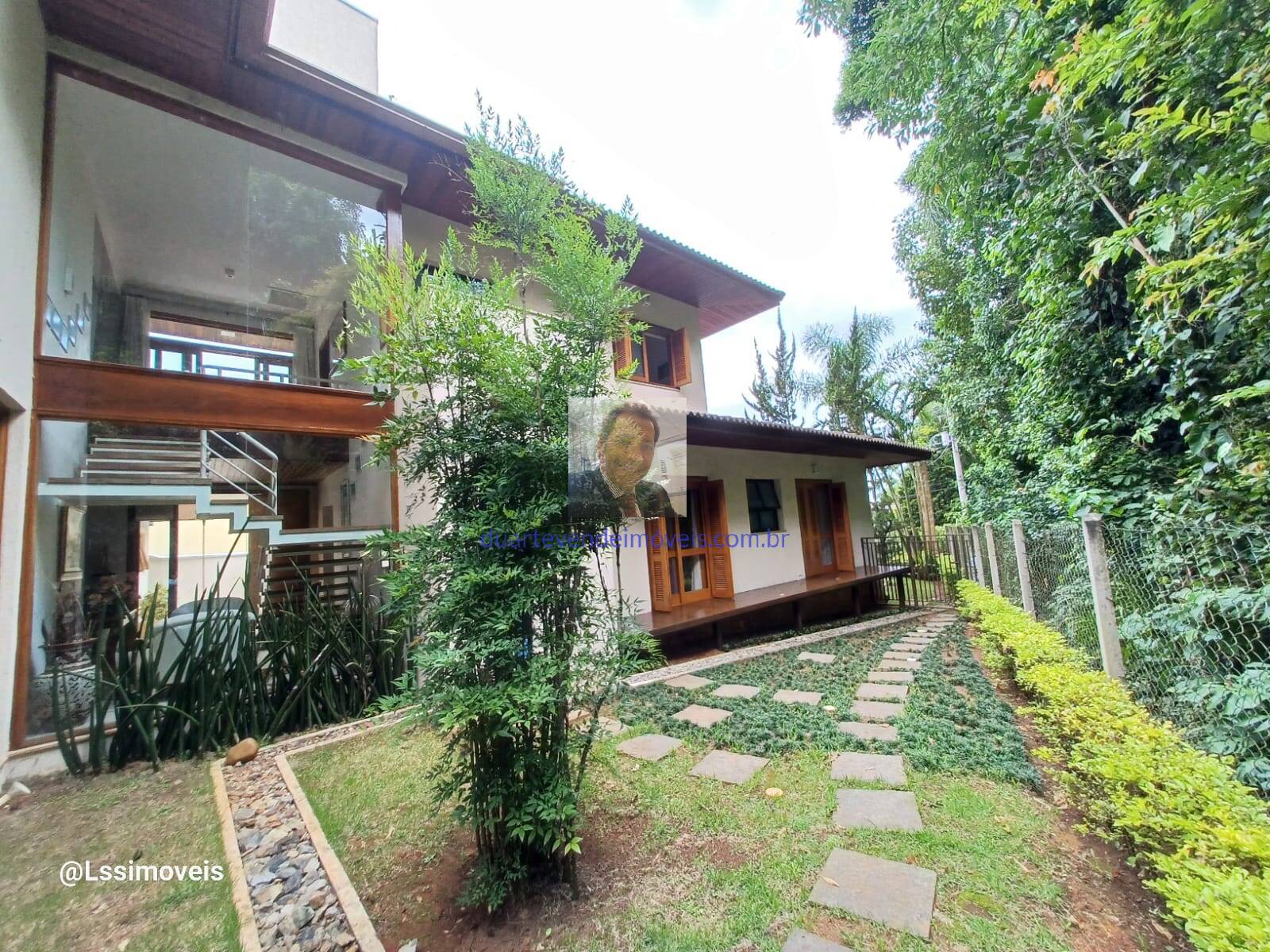 Casa de Condomínio à venda com 3 quartos, 335m² - Foto 25