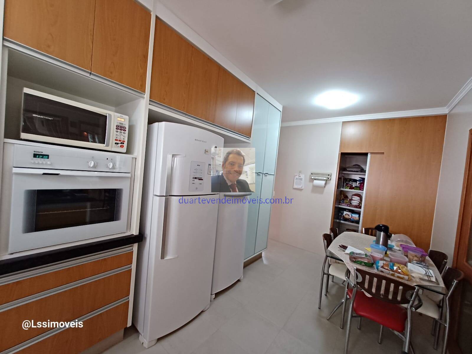 Casa de Condomínio à venda com 3 quartos, 335m² - Foto 31