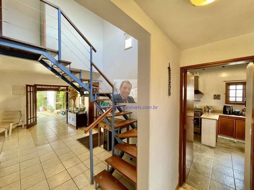 Casa à venda com 3 quartos, 319m² - Foto 23