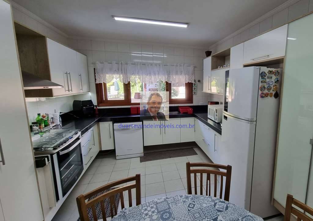 Casa de Condomínio à venda com 4 quartos, 380m² - Foto 29