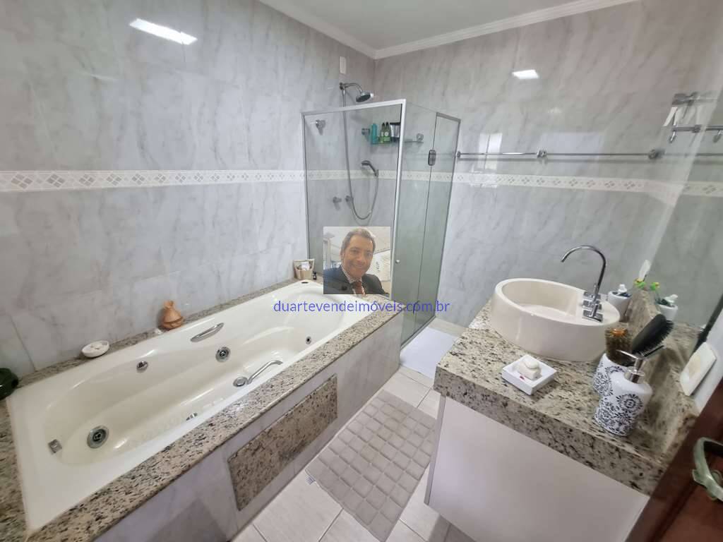 Casa de Condomínio à venda com 4 quartos, 380m² - Foto 47