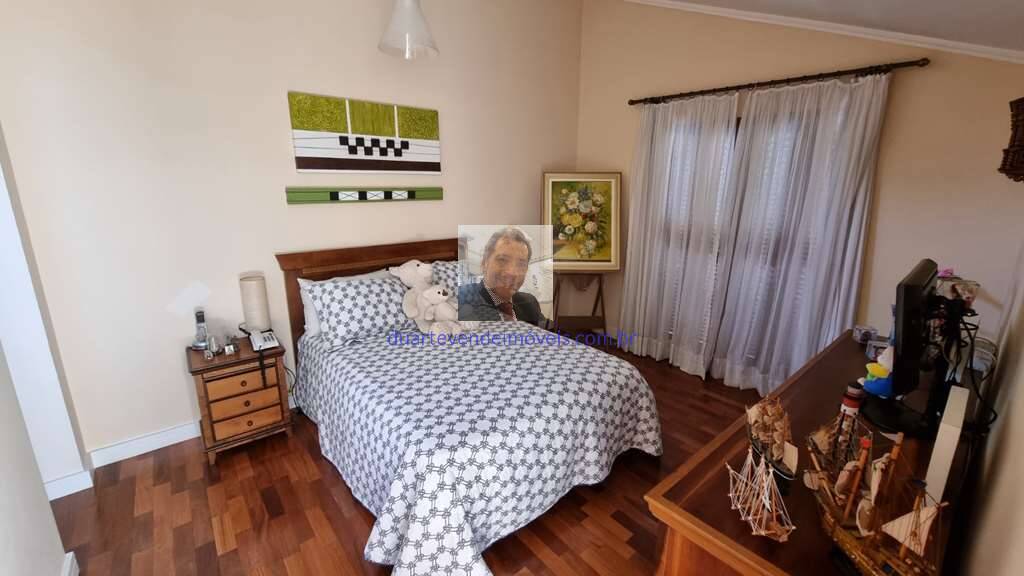 Casa de Condomínio à venda com 4 quartos, 380m² - Foto 58