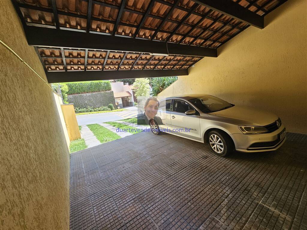 Casa de Condomínio para alugar com 5 quartos, 260m² - Foto 6