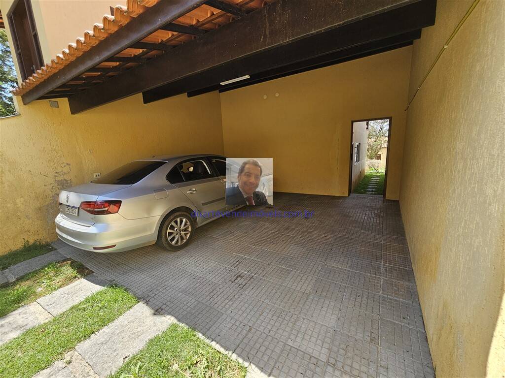 Casa de Condomínio para alugar com 5 quartos, 260m² - Foto 5