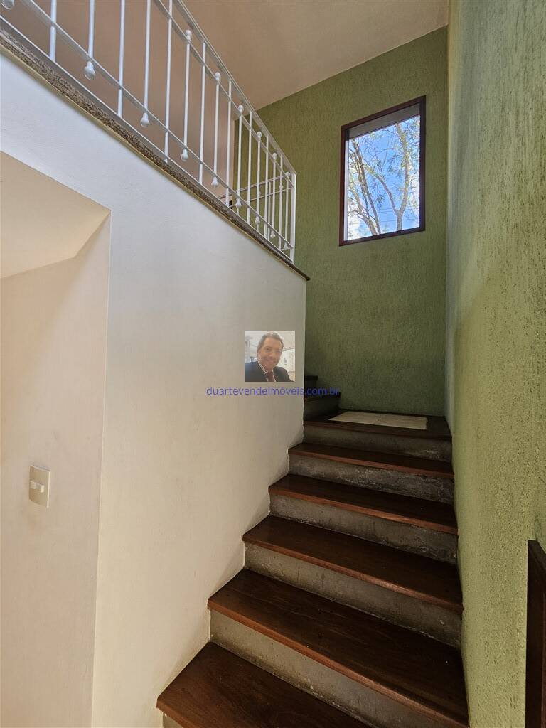 Casa de Condomínio para alugar com 5 quartos, 260m² - Foto 23