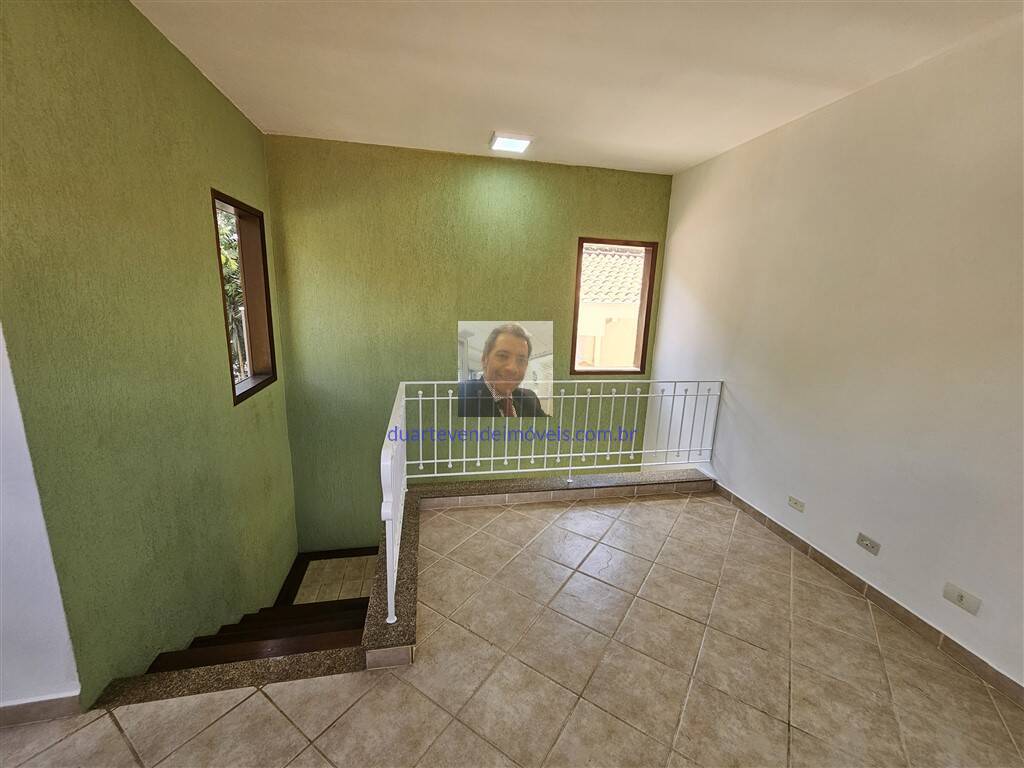 Casa de Condomínio para alugar com 5 quartos, 260m² - Foto 28