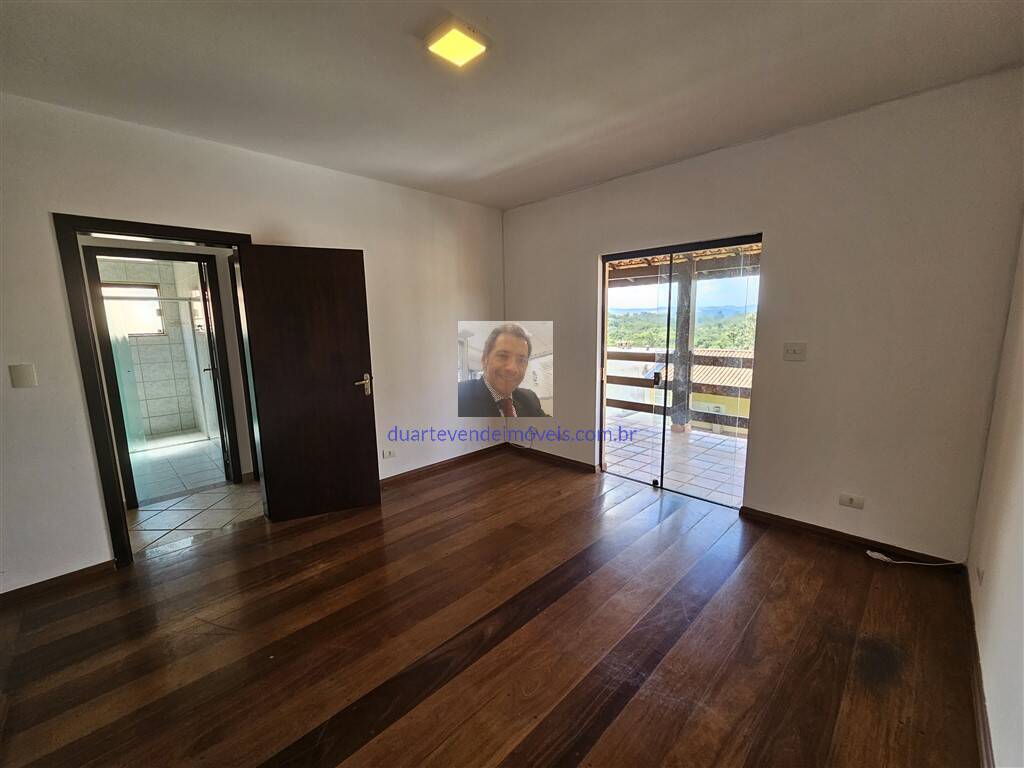 Casa de Condomínio para alugar com 5 quartos, 260m² - Foto 46