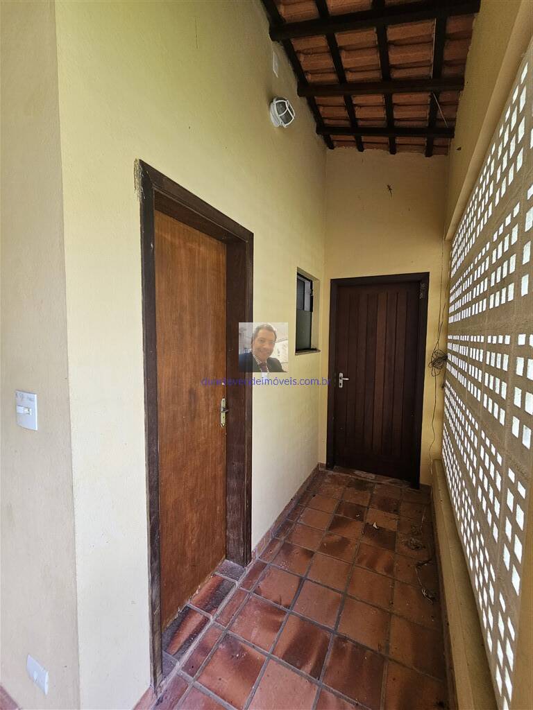 Casa de Condomínio para alugar com 5 quartos, 260m² - Foto 50