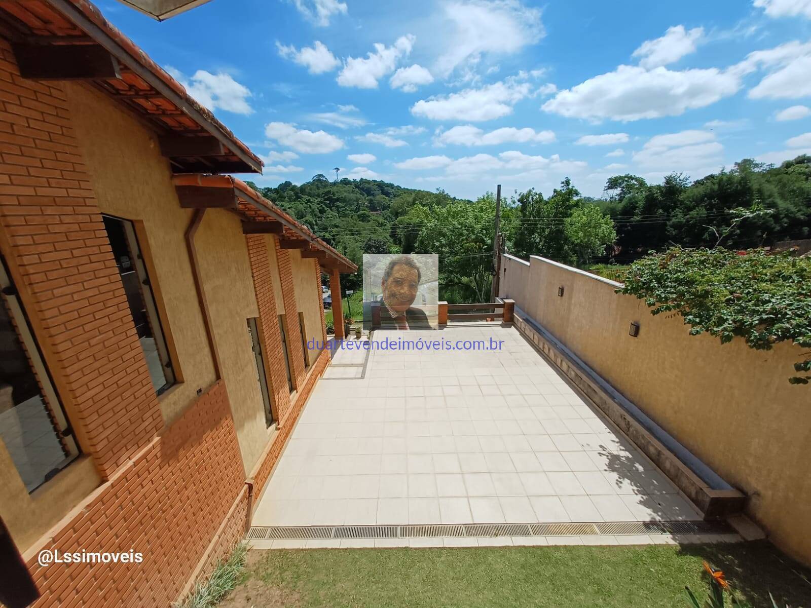 Casa de Condomínio à venda com 4 quartos, 450m² - Foto 32