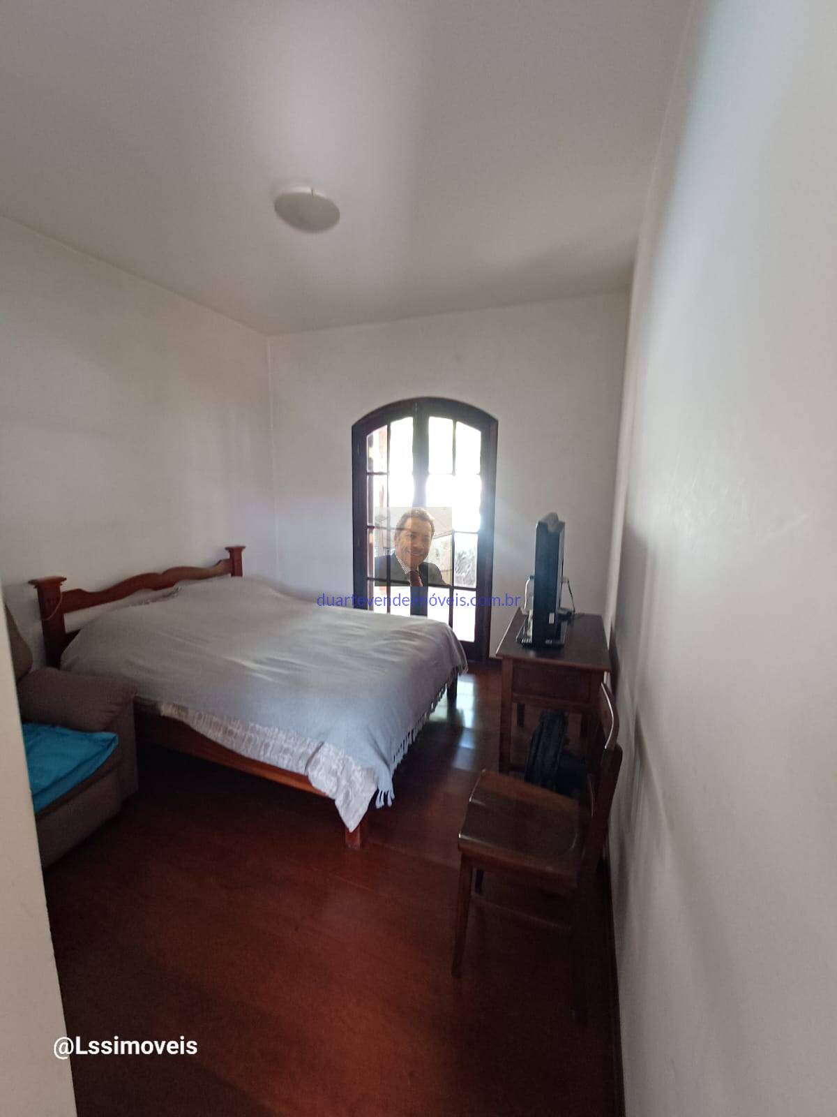 Casa de Condomínio à venda com 4 quartos, 450m² - Foto 35