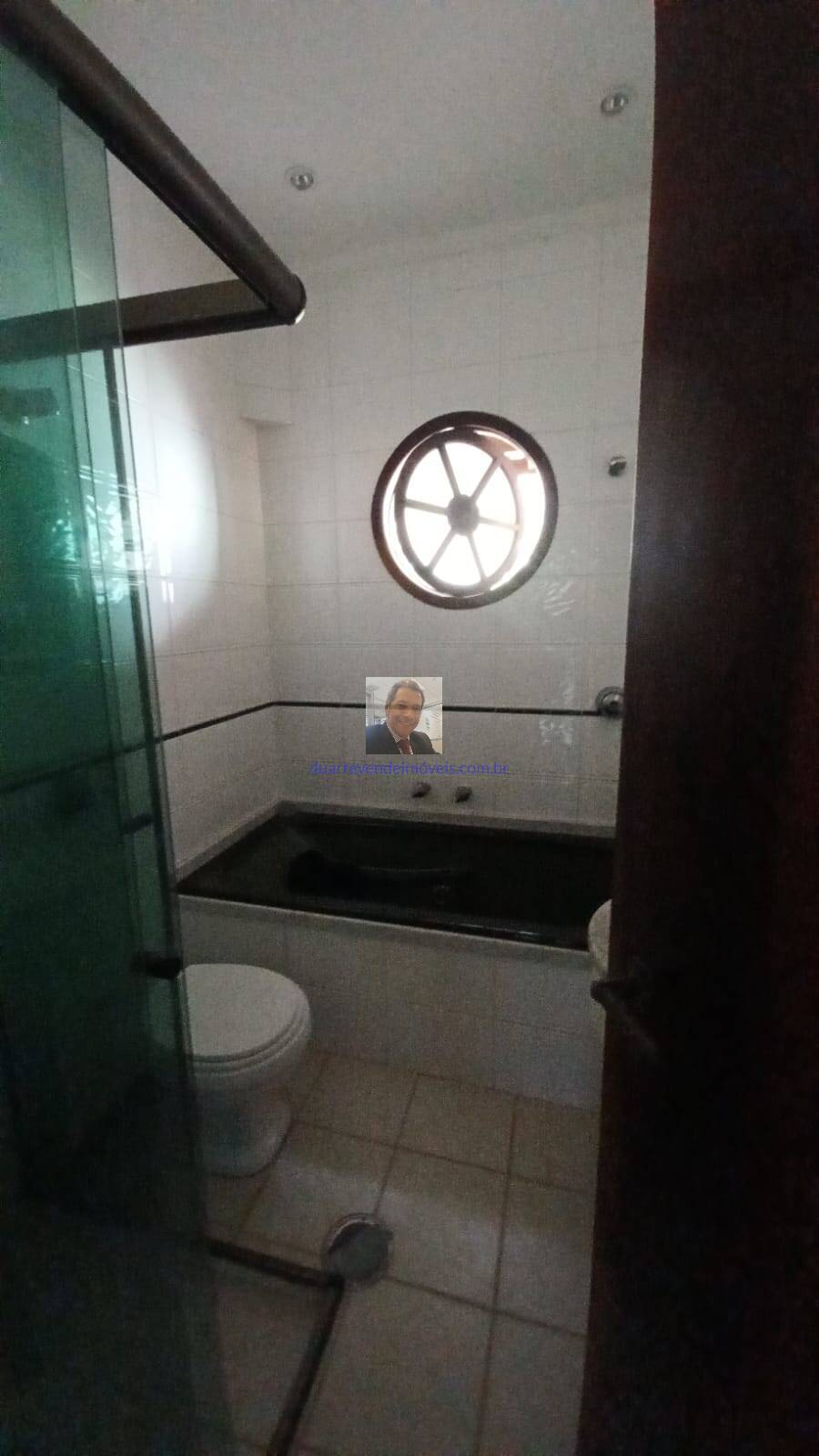 Casa de Condomínio à venda com 4 quartos, 450m² - Foto 72