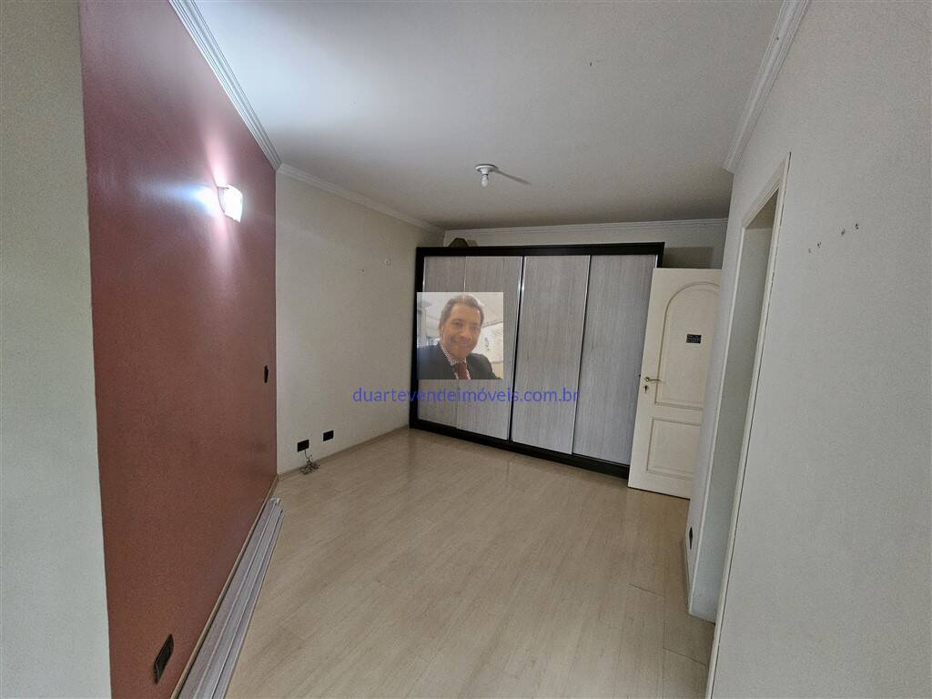 Casa de Condomínio à venda com 4 quartos, 360m² - Foto 4