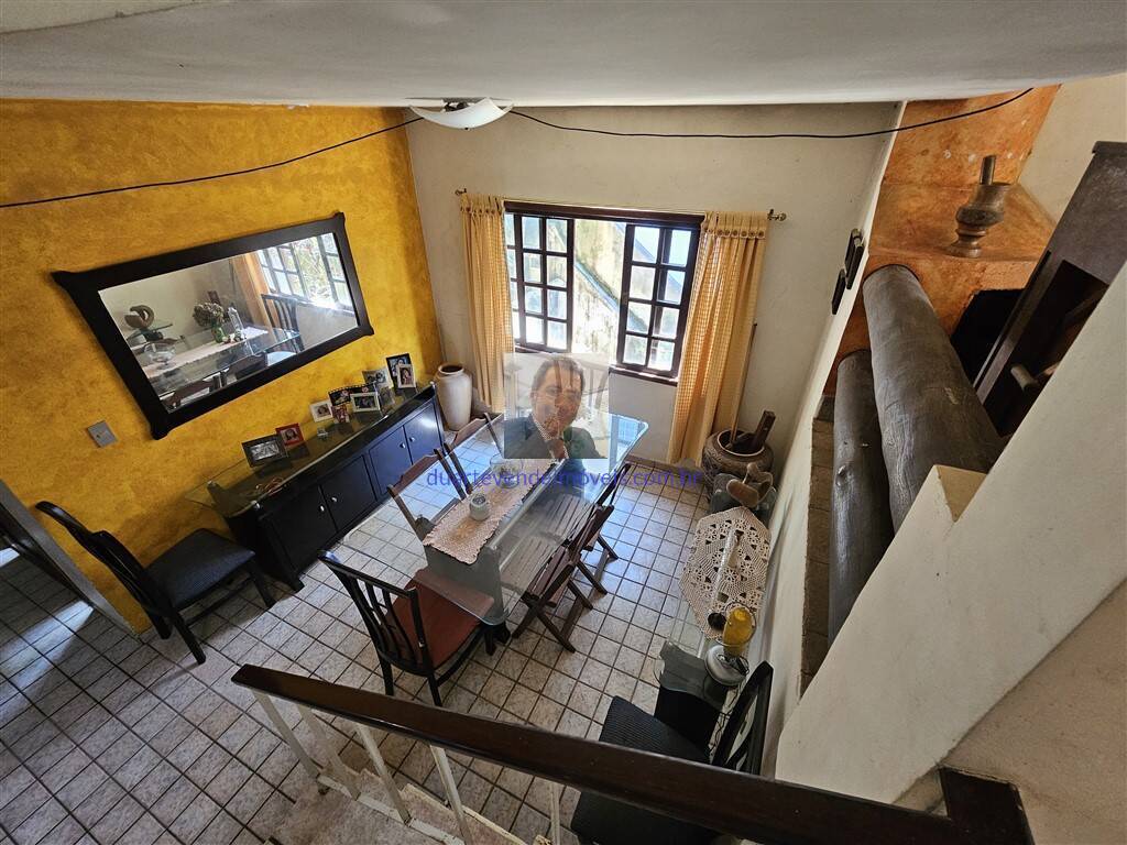 Casa de Condomínio à venda com 3 quartos, 240m² - Foto 6