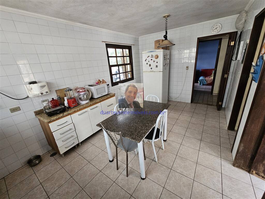 Casa de Condomínio à venda com 3 quartos, 240m² - Foto 37