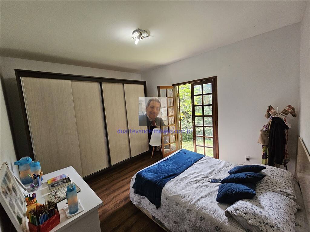 Casa de Condomínio à venda com 3 quartos, 240m² - Foto 40