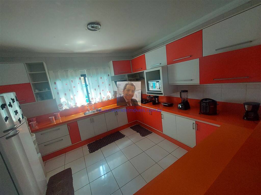 Casa de Condomínio à venda com 3 quartos, 221m² - Foto 27