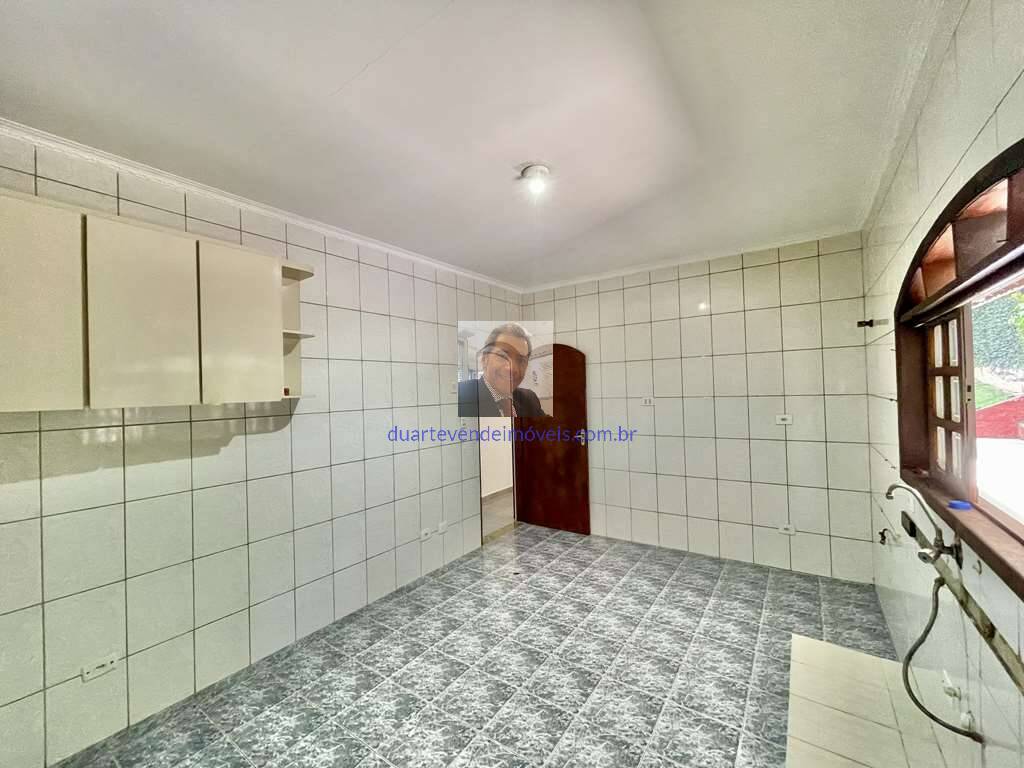 Casa à venda com 3 quartos, 230m² - Foto 26