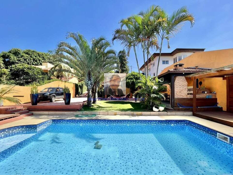 Casa de Condomínio à venda com 3 quartos, 494m² - Foto 1