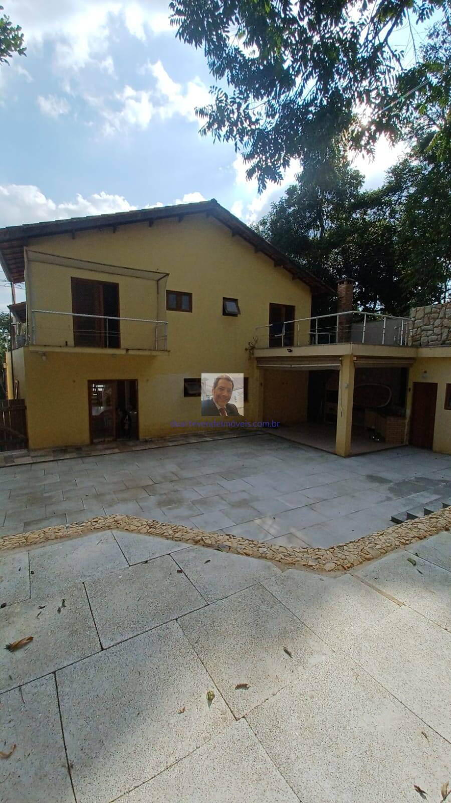 Casa de Condomínio à venda com 3 quartos, 180m² - Foto 1