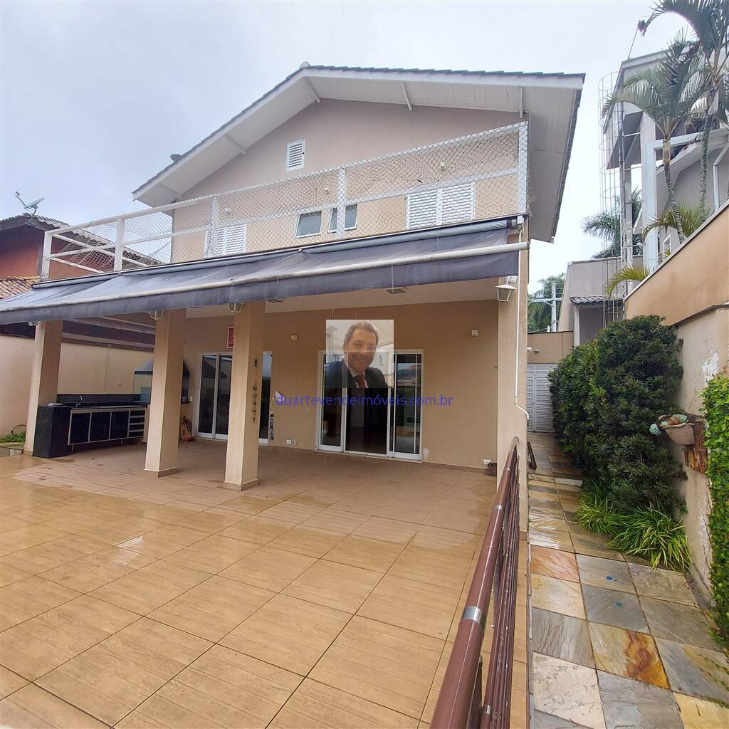 Casa de Condomínio à venda com 3 quartos, 228m² - Foto 4