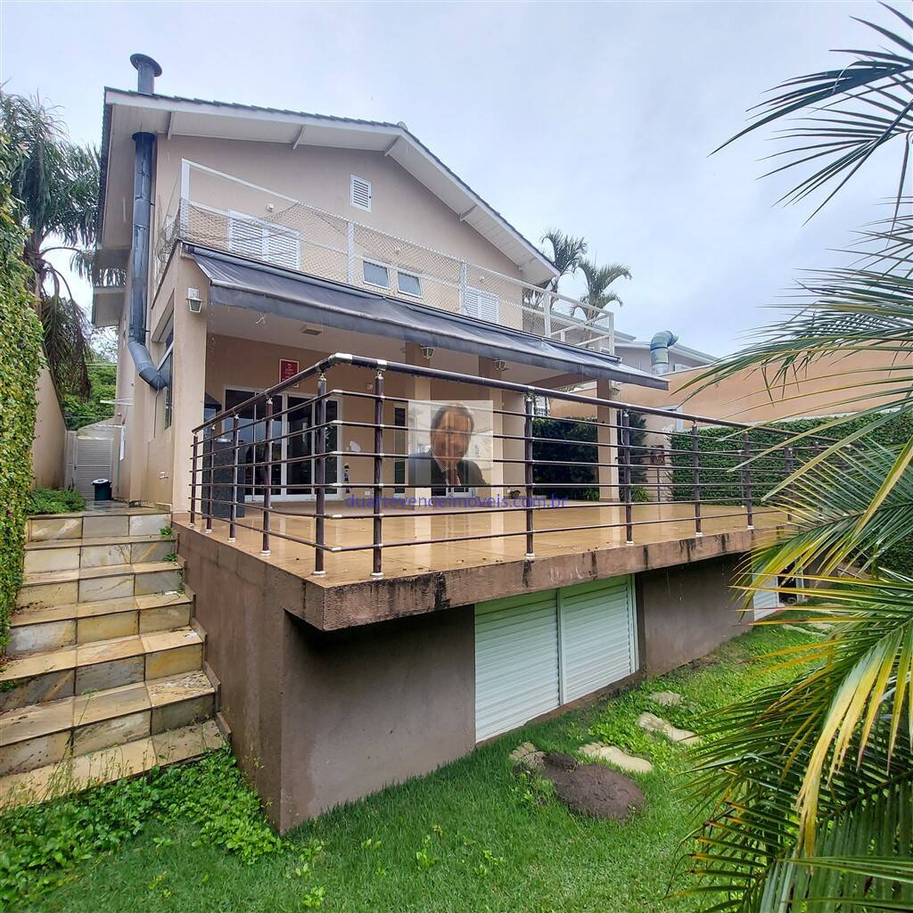 Casa de Condomínio à venda com 3 quartos, 228m² - Foto 1