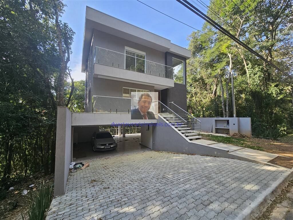 Casa à venda com 3 quartos, 280m² - Foto 4