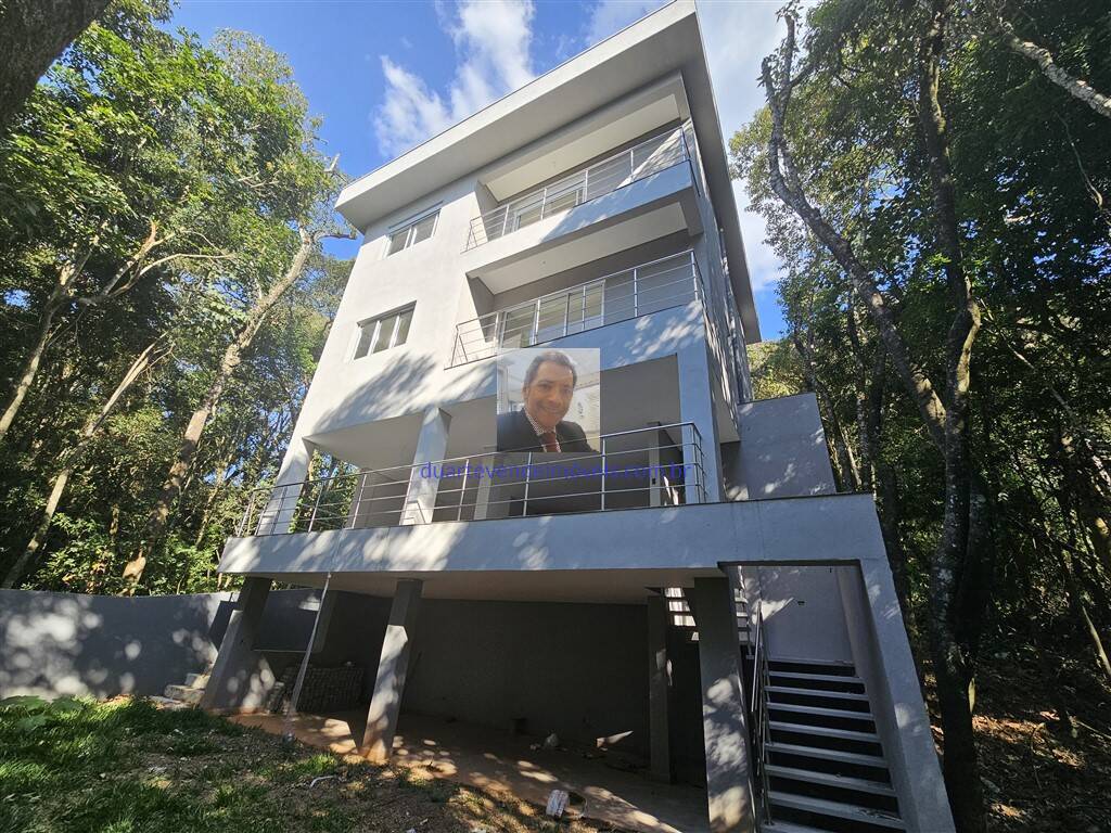 Casa à venda com 3 quartos, 280m² - Foto 9