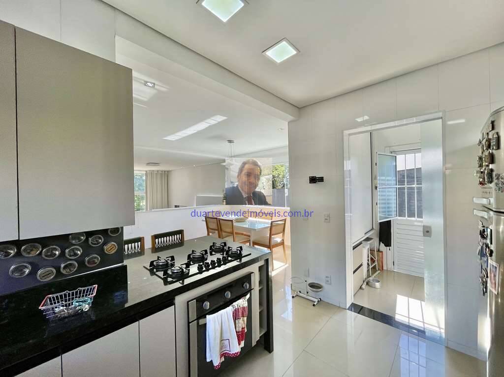 Casa de Condomínio à venda com 3 quartos, 171m² - Foto 27