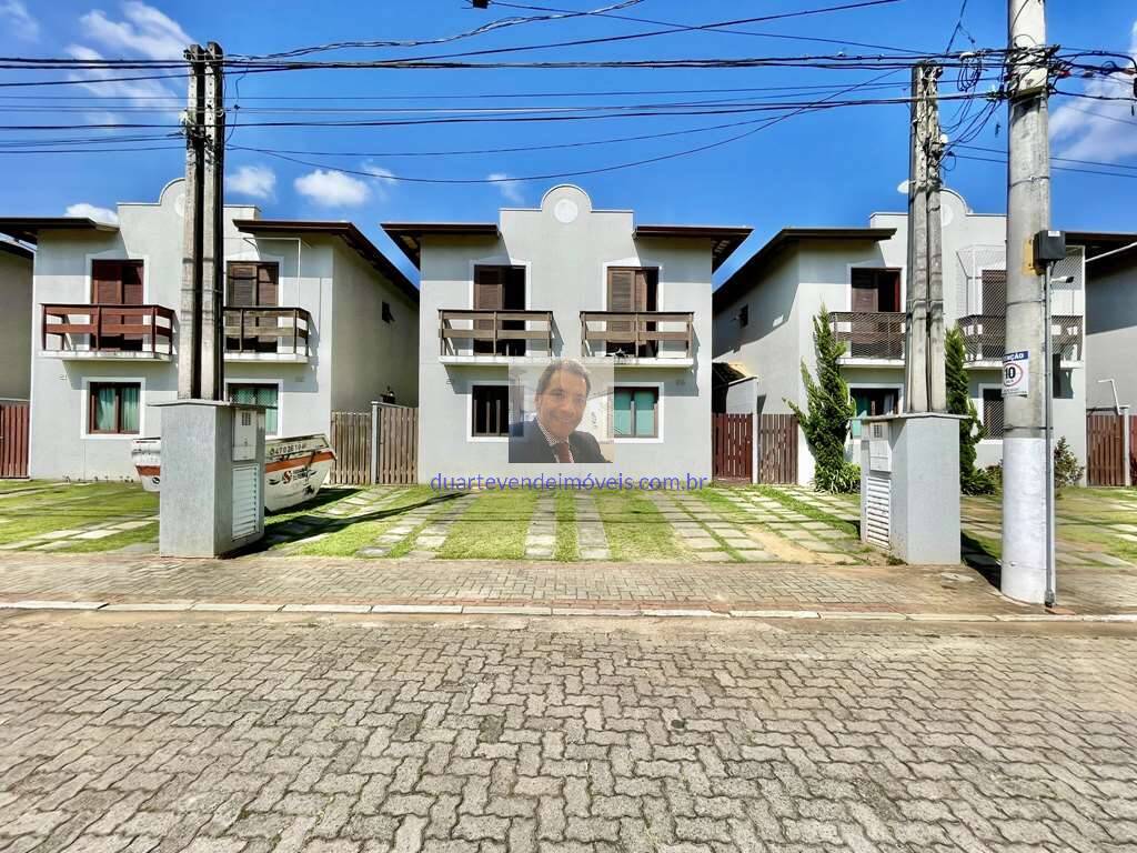 Casa à venda com 2 quartos, 60m² - Foto 1