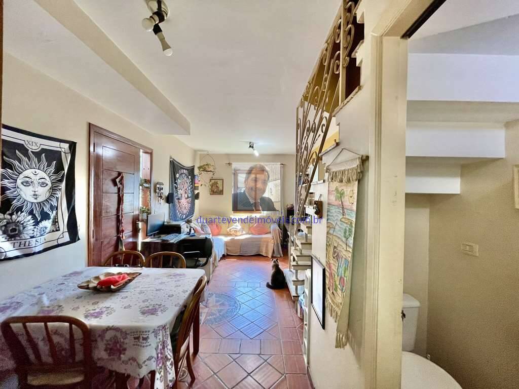 Casa à venda com 2 quartos, 60m² - Foto 11