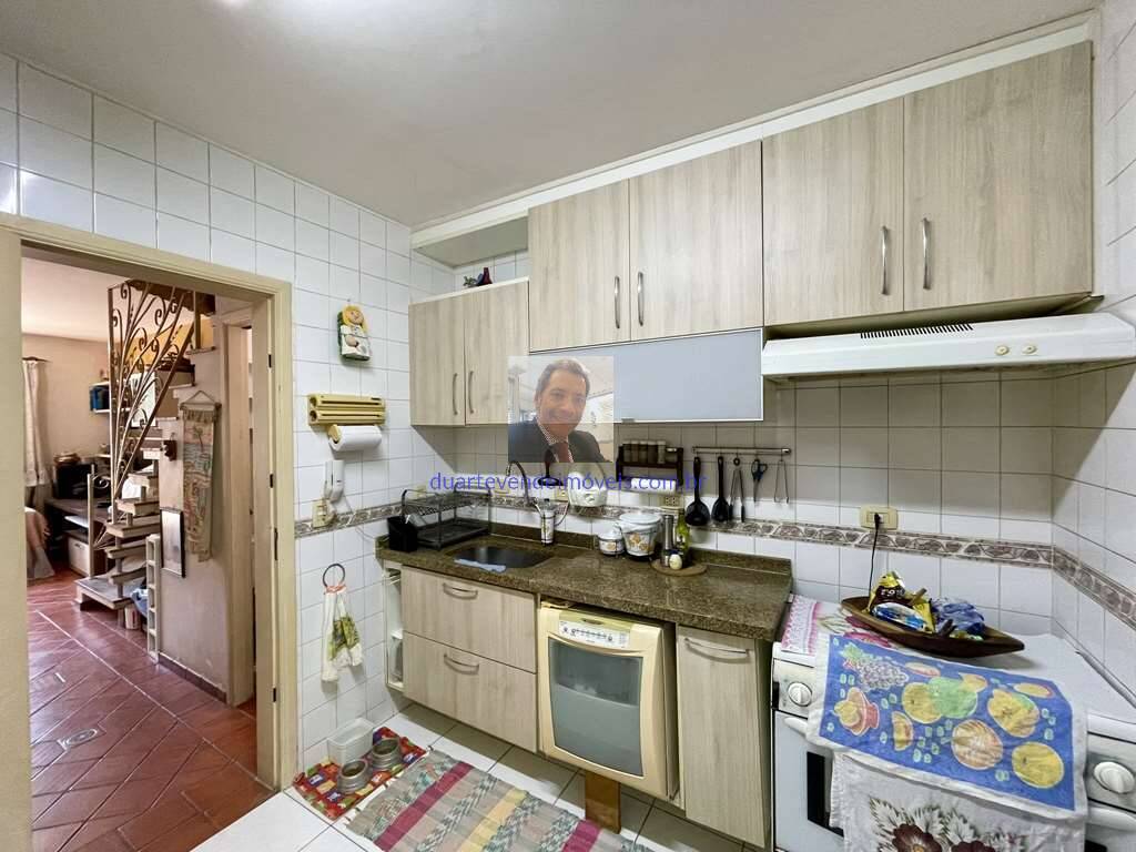 Casa à venda com 2 quartos, 60m² - Foto 17