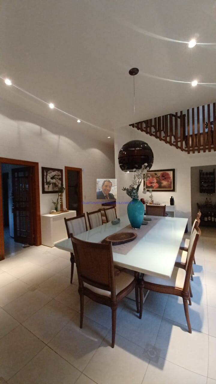 Casa de Condomínio à venda com 3 quartos, 250m² - Foto 33