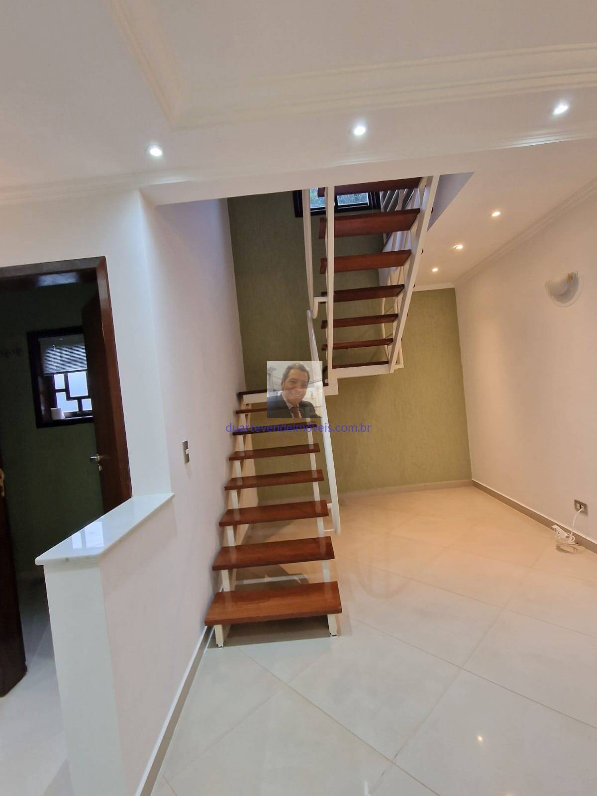 Casa de Condomínio à venda com 3 quartos, 300m² - Foto 17