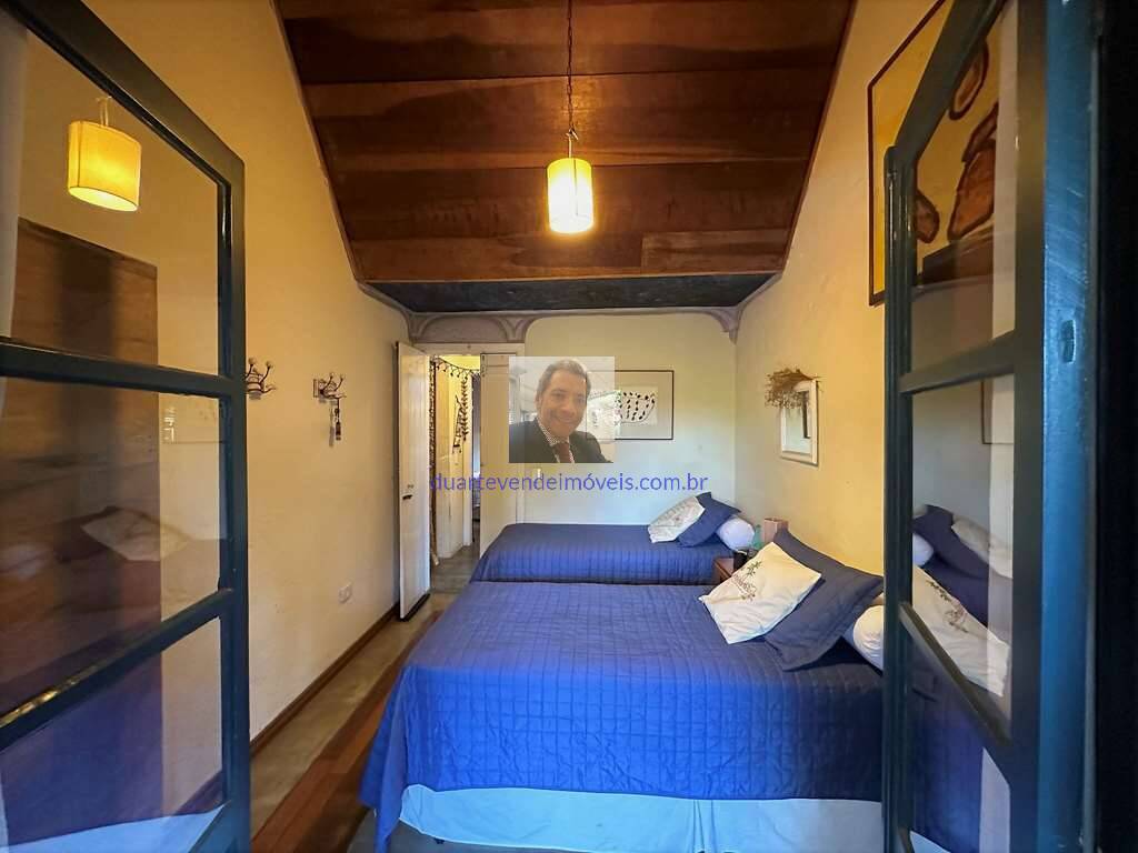 Casa à venda com 5 quartos, 334m² - Foto 24