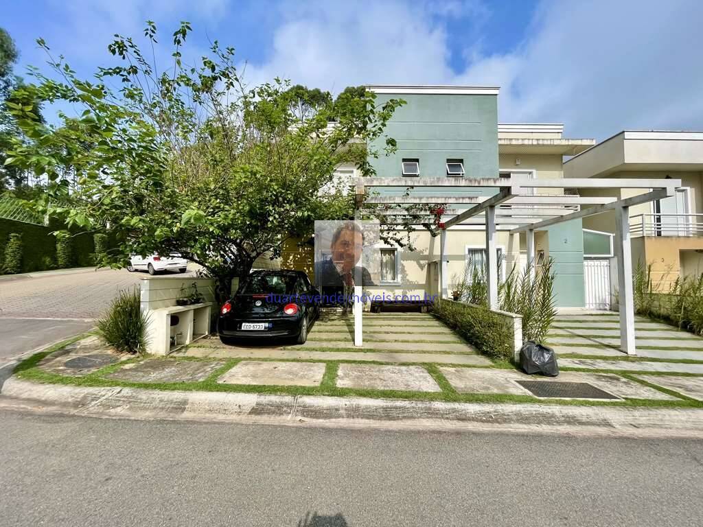 Casa à venda com 3 quartos, 100m² - Foto 1