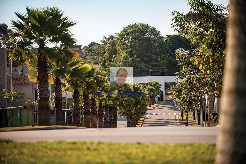 Casa de Condomínio à venda e aluguel com 4 quartos, 393m² - Foto 2