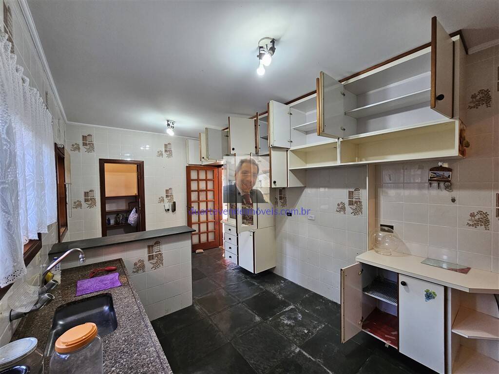 Casa de Condomínio à venda com 3 quartos, 235m² - Foto 10