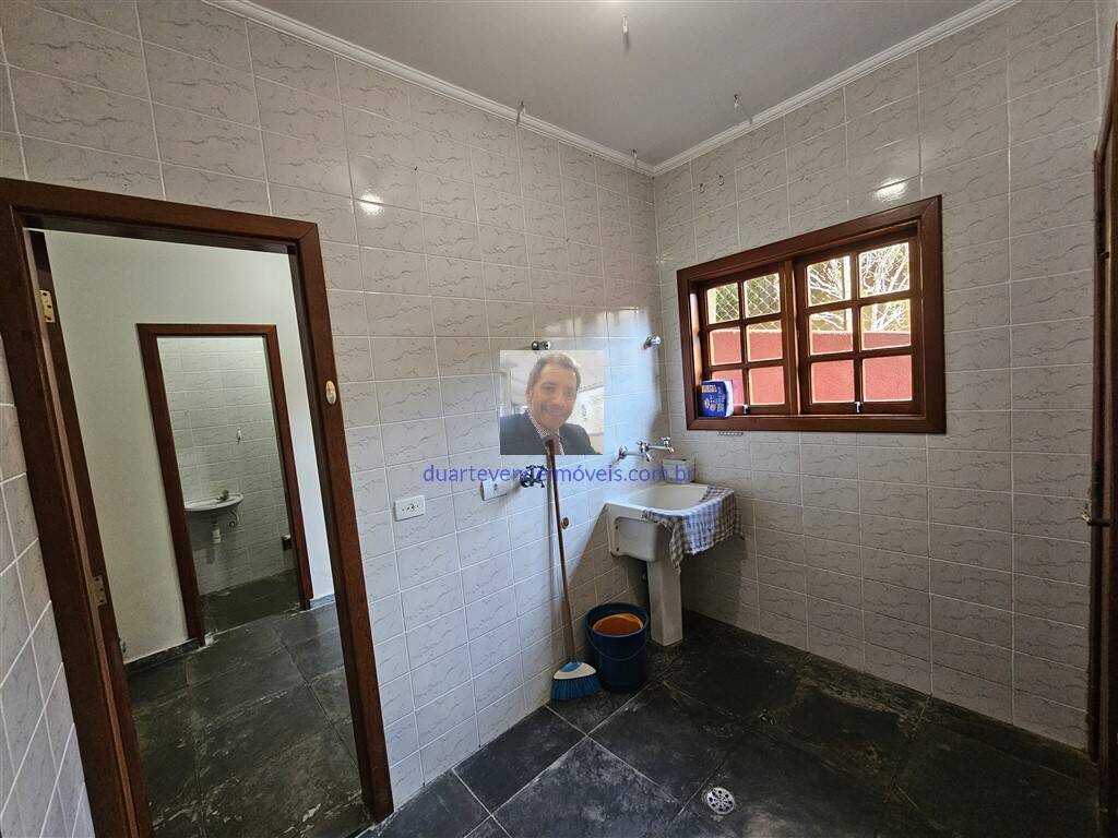 Casa de Condomínio à venda com 3 quartos, 235m² - Foto 11