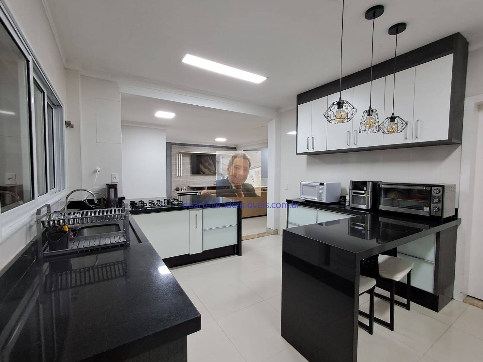 Casa de Condomínio à venda com 3 quartos, 378m² - Foto 23