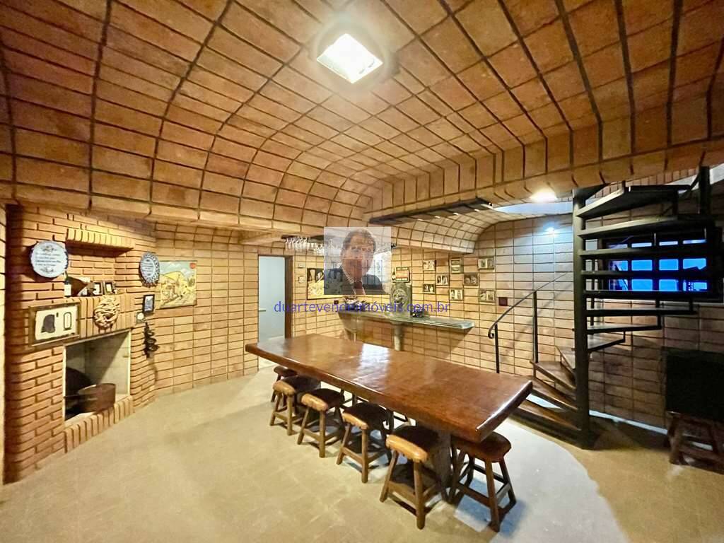 Casa à venda e aluguel com 5 quartos, 923m² - Foto 19