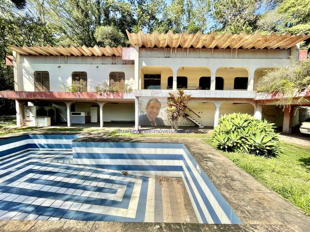 Casa à venda e aluguel com 4 quartos, 700m² - Foto 1