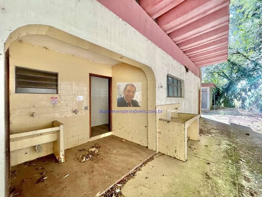 Casa à venda e aluguel com 4 quartos, 700m² - Foto 31